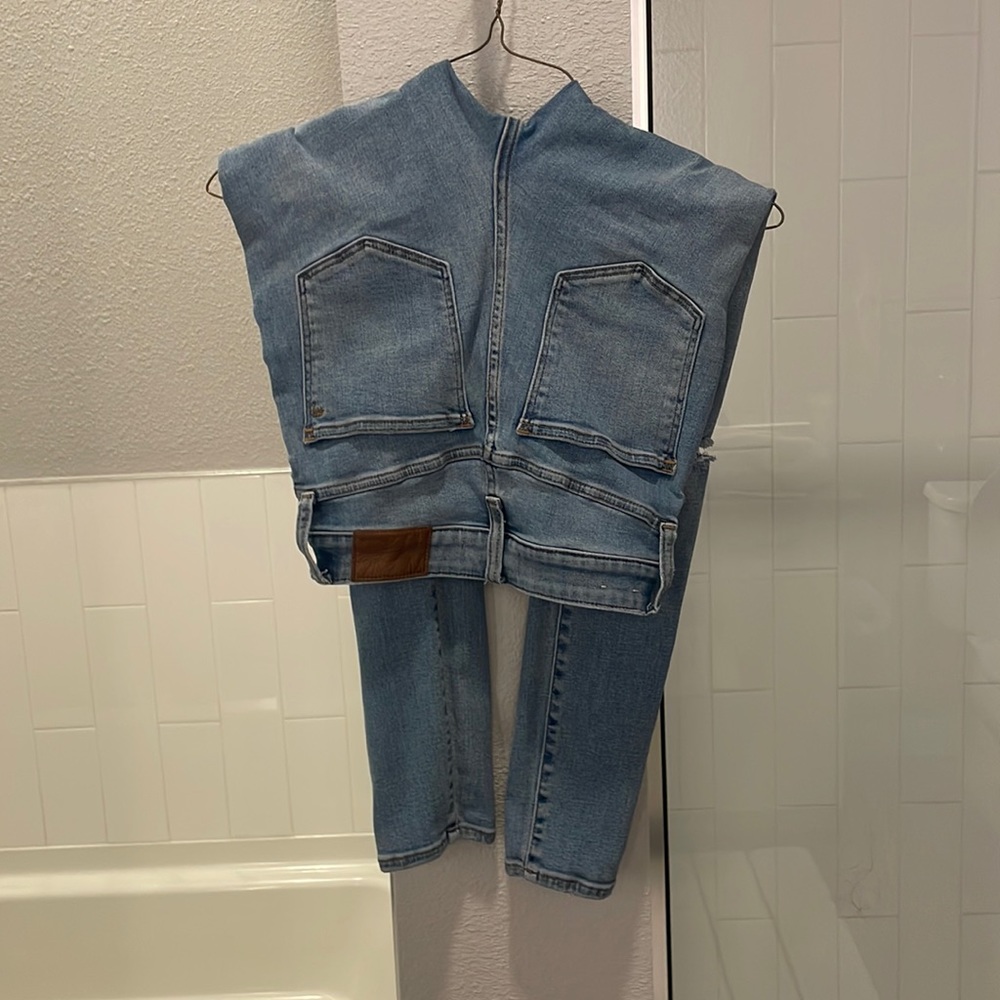Madewell curvy roadtripper jeans Size 25
